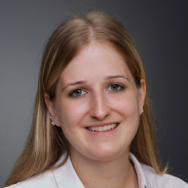 Dr.Dapsy Emese